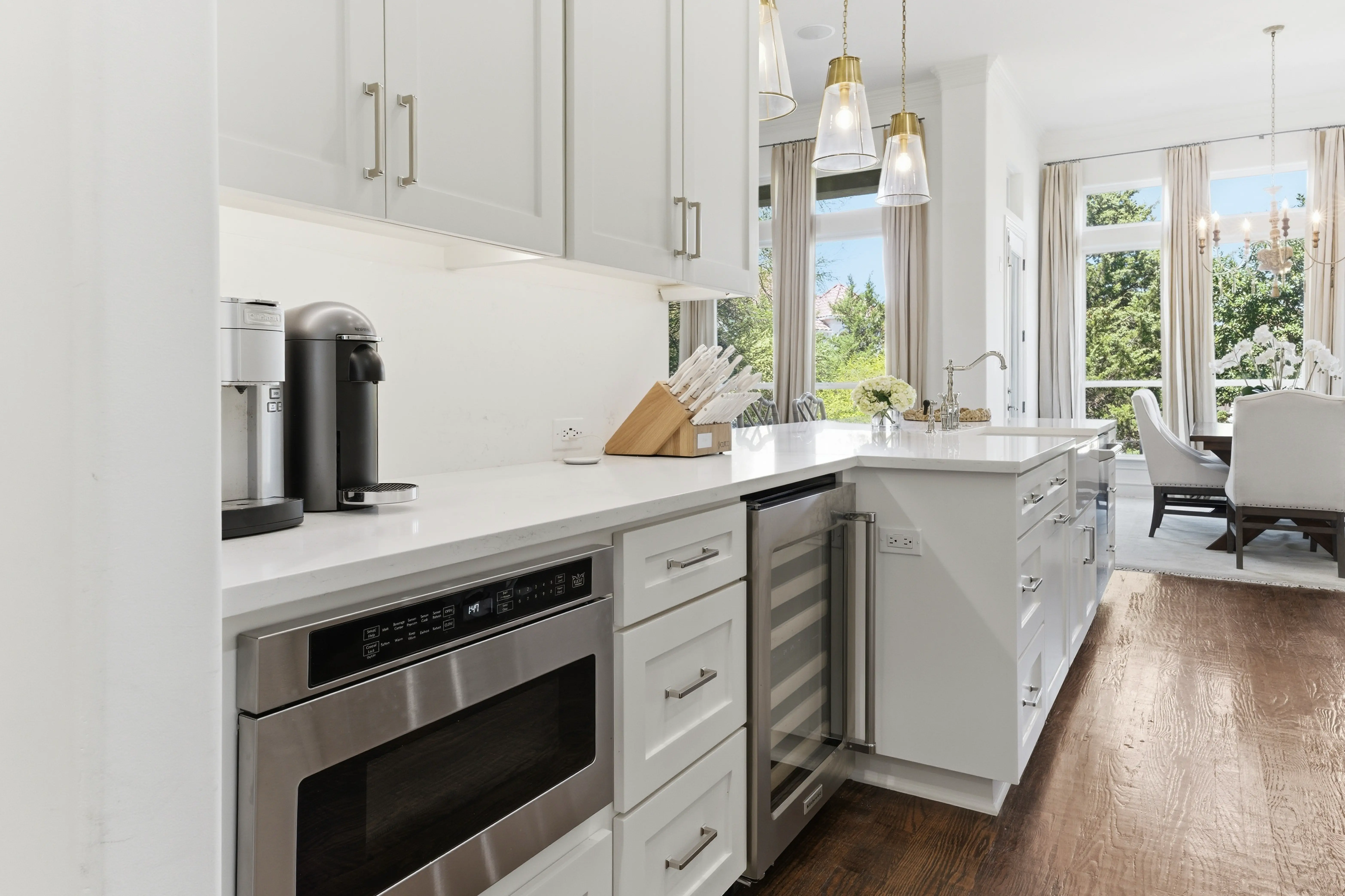 Kitchen storage and layout